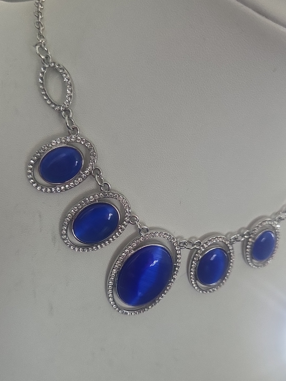 Paparazzi Blue Gem Bling Necklace And Matching Ring Set NWT - Picture 4 of 7